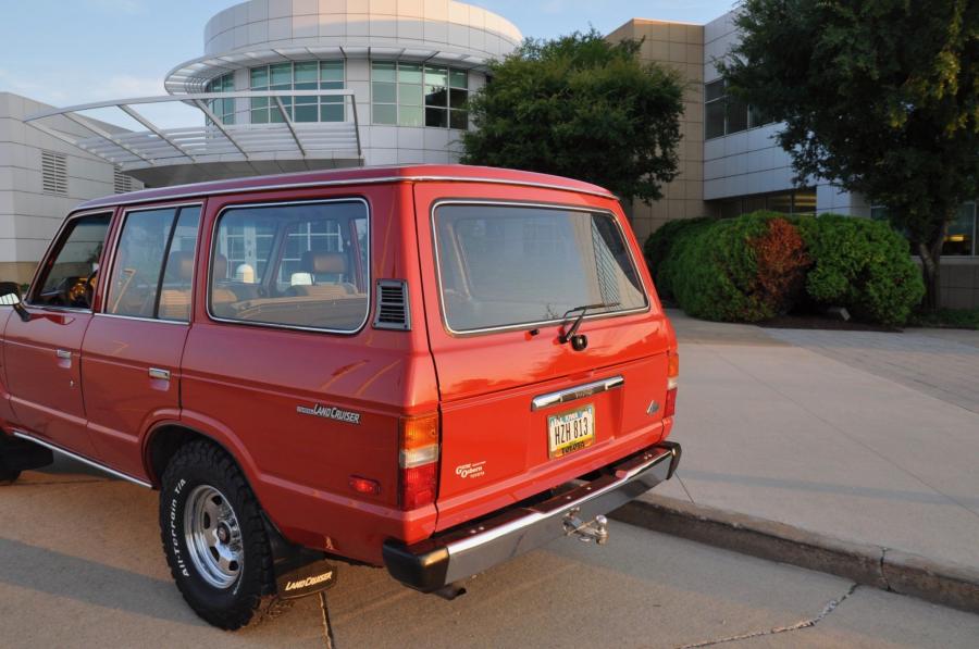 Детали экстерьера Toyota Land Cruiser 60 (FJ60) 1984 года  (NA) (фото 31 из 251)
